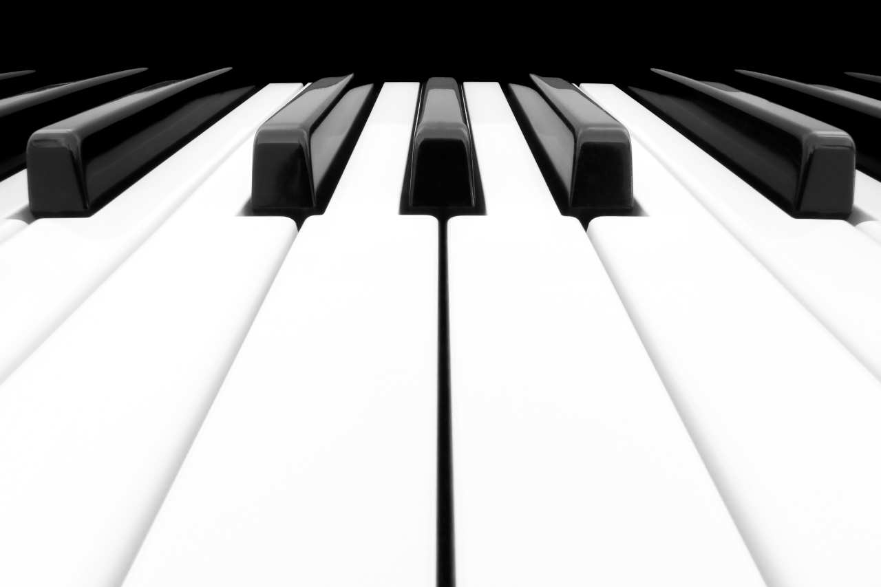 Digital Pianos vs Acoustic Pianos: Which Is Right for You?